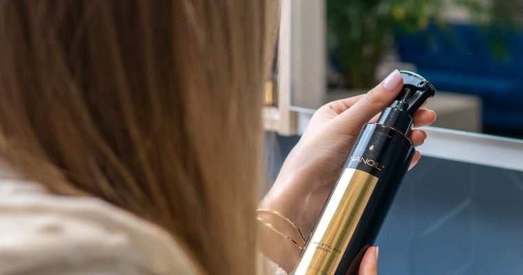 nanoil en spray för förbättrad hantering av håret